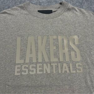 Fear Of God Essentials NBA Lakers Short Sleeve T-Shirt Mens Small Y2K Kobe Rare